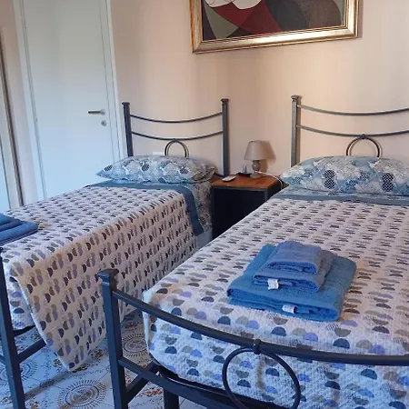 Harmony House 4-bed With Private Parking *